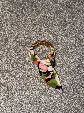 Gold-Tone Floral Knot Bracelet Hair Tie - Pink & Green